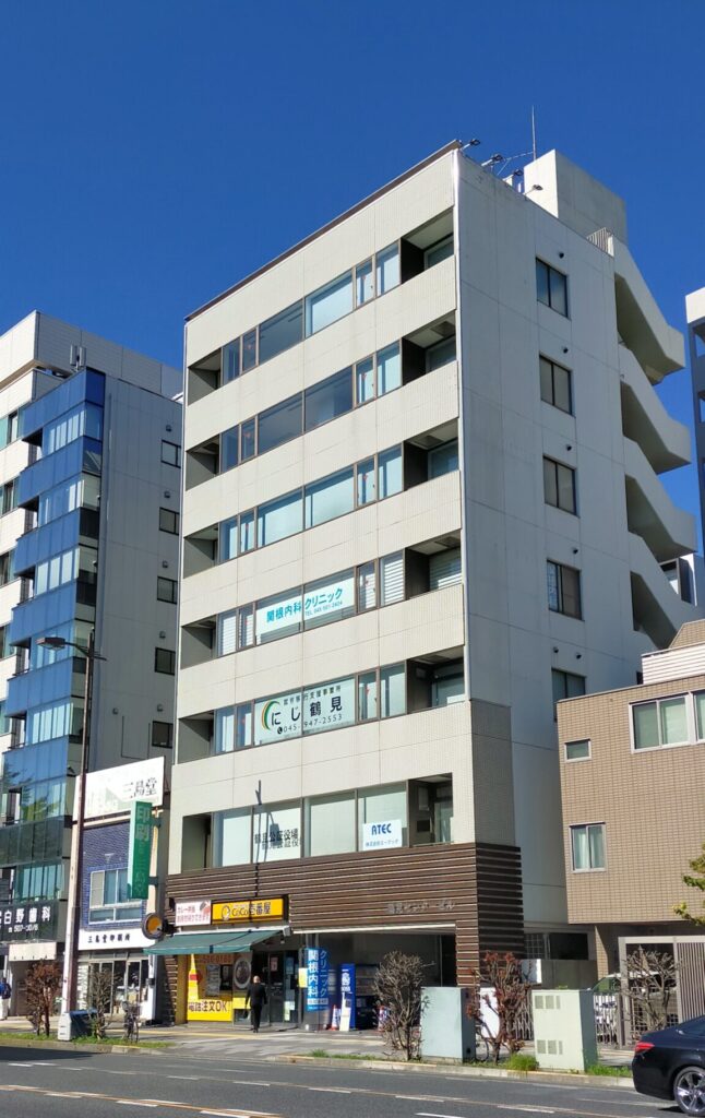 せいび広報社鶴見本社外観写真